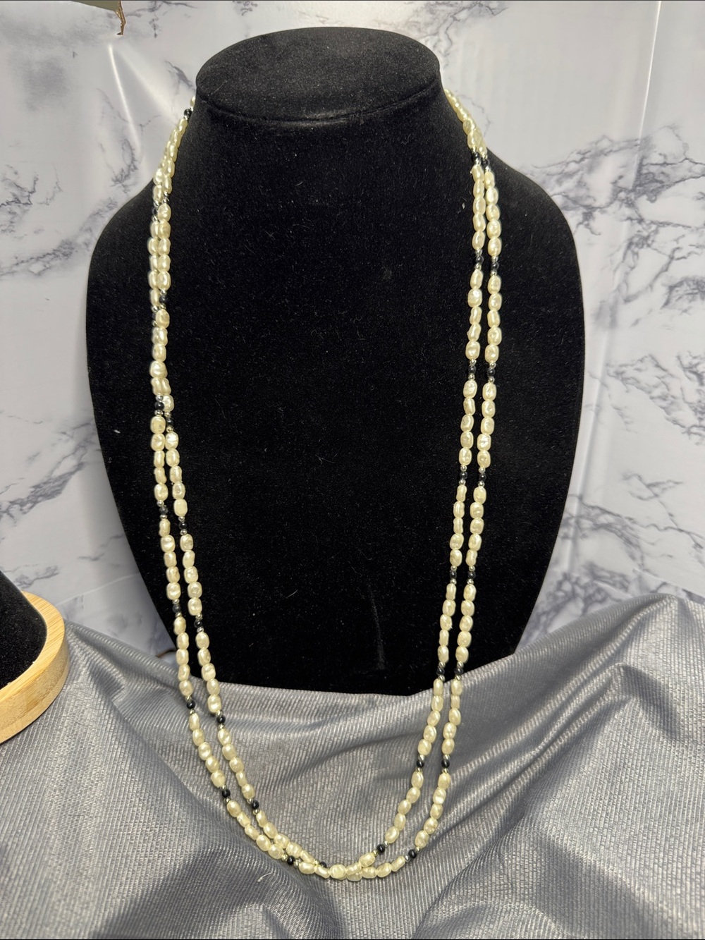 Source Unknown Cream and Black Double-Strand Beaded Necklace
